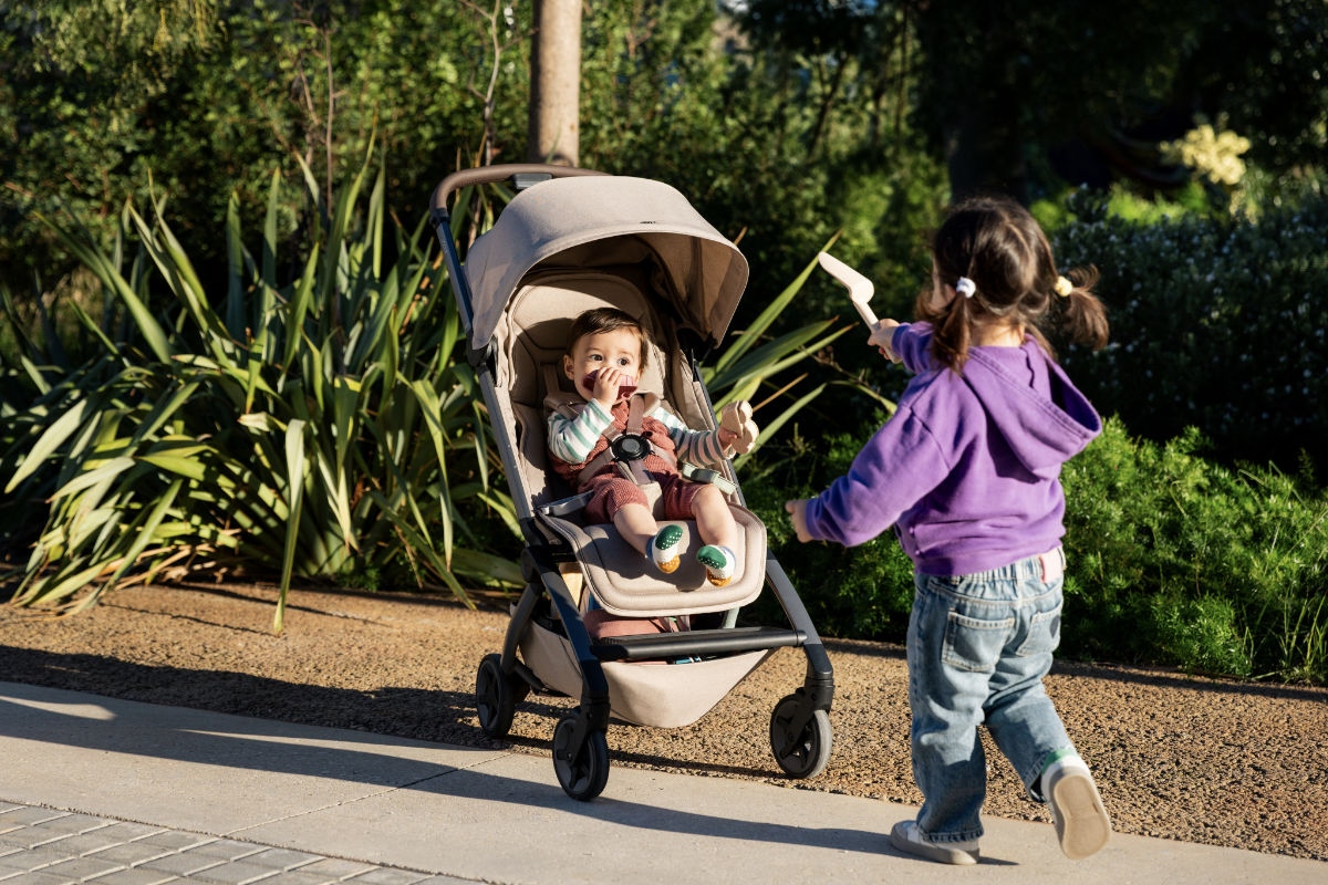 Próbálj ki prémium babakocsikat és okos bébiőröket az Adinish standján!